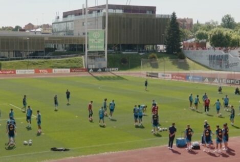 Locura con España: la selección se da un baño de masas en su primer entrenamiento