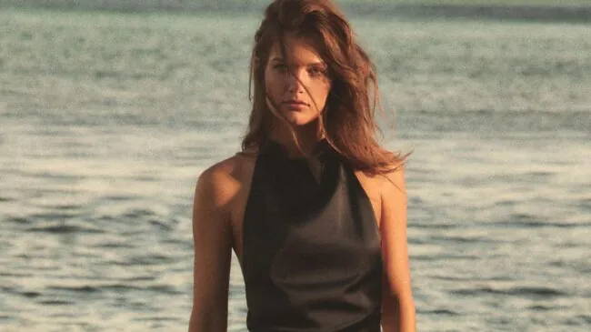 Ni lunares ni cuadros: Zara, Mango y Primark tienen el nuevo estampado tendencia esta primavera-verano 2026 y que puedes llevar a la oficina