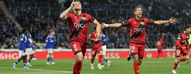 El Rayo Vallecano hace historia y jugará su primera final europea tras ganar al Estrasburgo