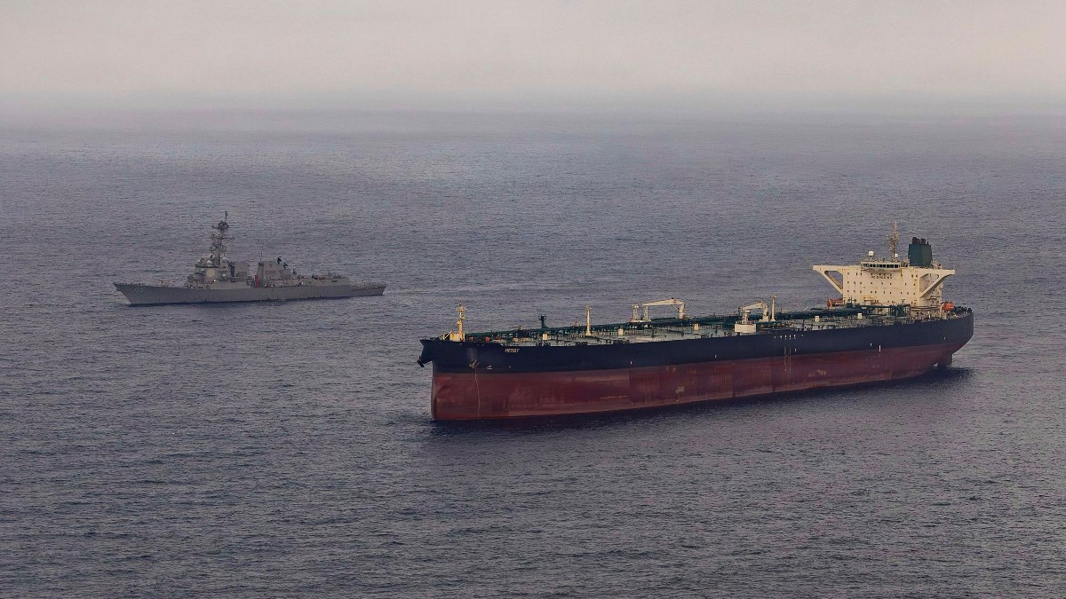 España hace negocio con Ormuz: crecen las exportaciones de gasolina, fuel y queroseno