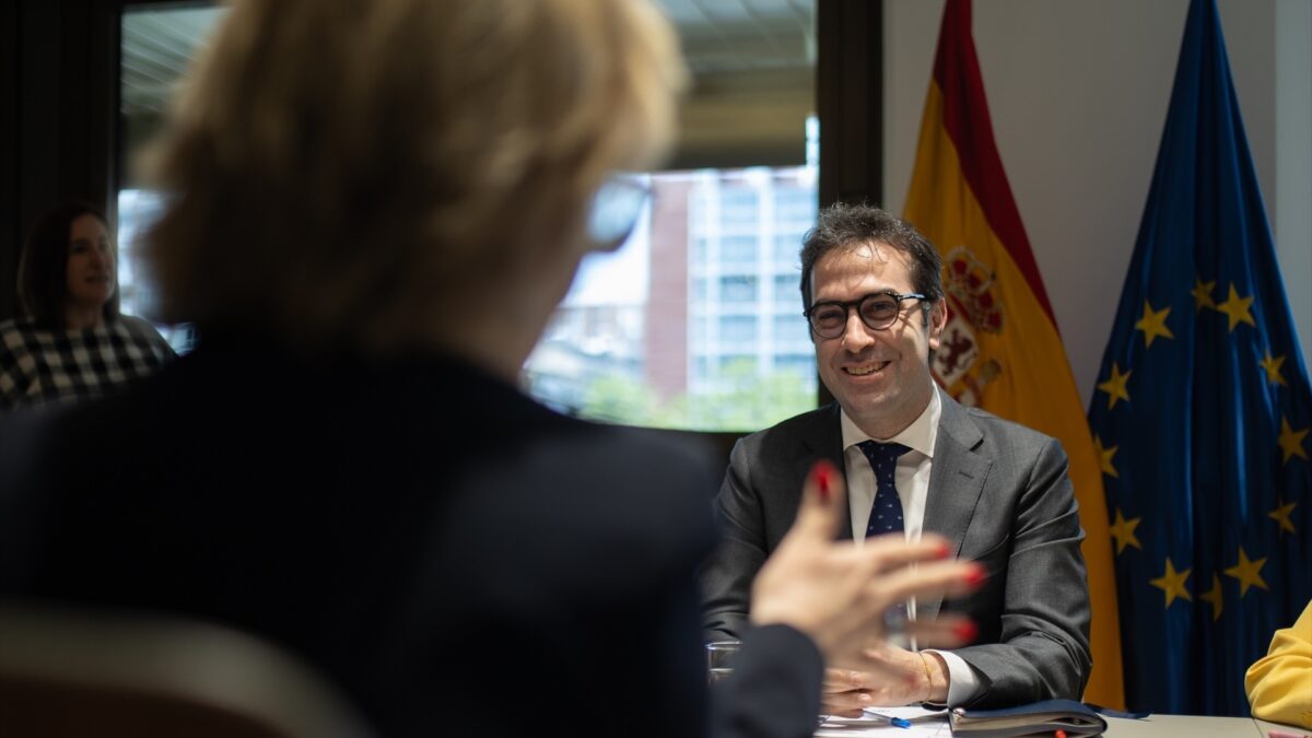 El plan del Gobierno para emitir deuda común encalla tras la polémica de los fondos UE