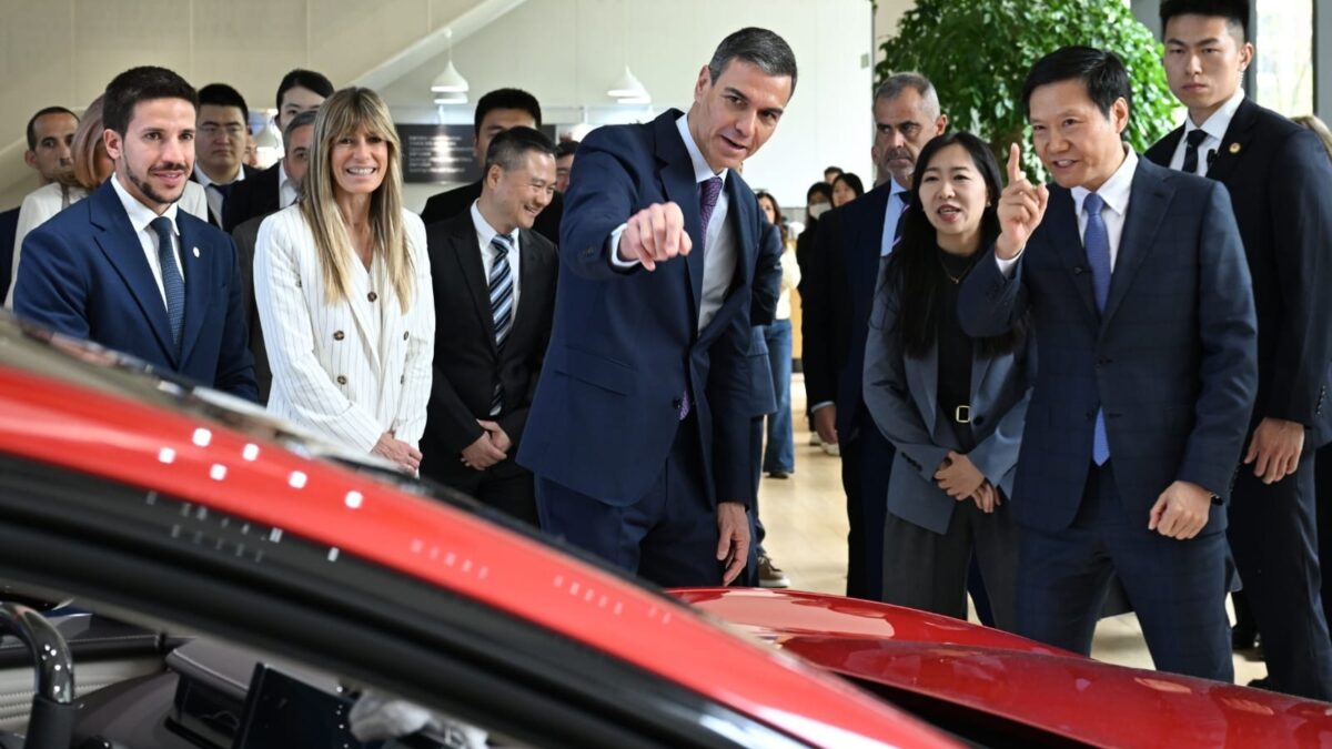 El déficit comercial con China crece un 15% en un año y ya asciende a 4.000 millones al mes