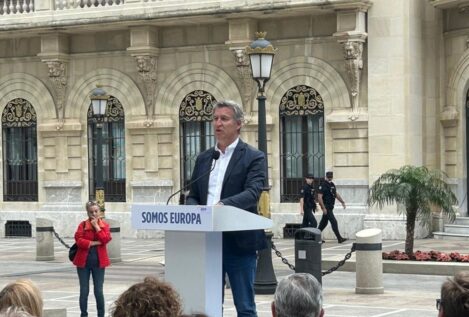 Feijóo lamenta la muerte «cruel e injusta» de los guardias civiles y denuncia «la falta de medios»