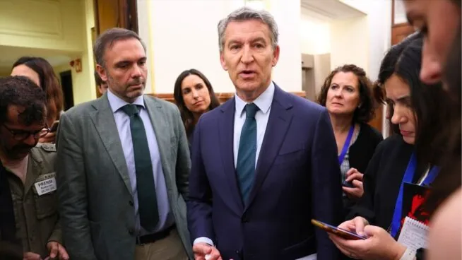 Feijóo asegura que va «a hacer todo lo posible para que haya un cambio de Gobierno»