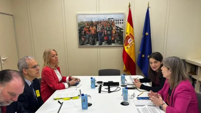 El Gobierno se olvida de los alcaldes e incumple su promesa de dar dinero para la regularización