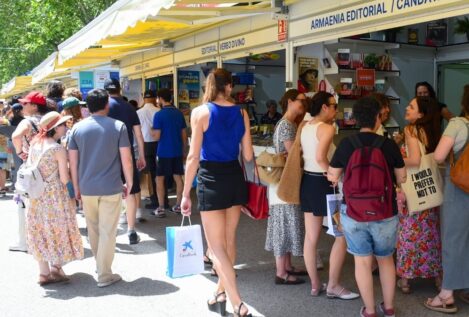 Ni Elísabet Benavent ni Juan del Val: la escritora más vendida de la Feria del Libro de Madrid podría ser una influencer española de 27 años