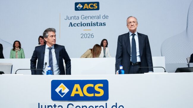 El júbilo en la junta de accionistas de ACS hace olvidar a Florentino la crisis en el Real Madrid
