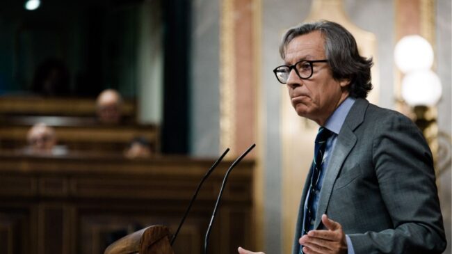 El PP reprocha a Albares que utilice el pleno de la flotilla para intentar sacar votos en Andalucía