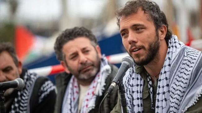 Una corte israelí prorroga dos días la detención de los dos activistas de la Flotilla