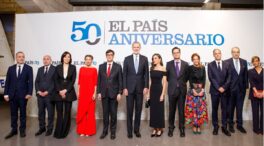 'El País' celebra su 50 aniversario sin Juan Luis Cebrián, Antonio Caño ni Fernando Savater