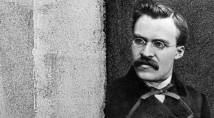 Nietzsche, filósofo, ya advirtió del precio que pagan los que piensan diferente: «El que ve más allá termina por no encajar en ninguna parte»