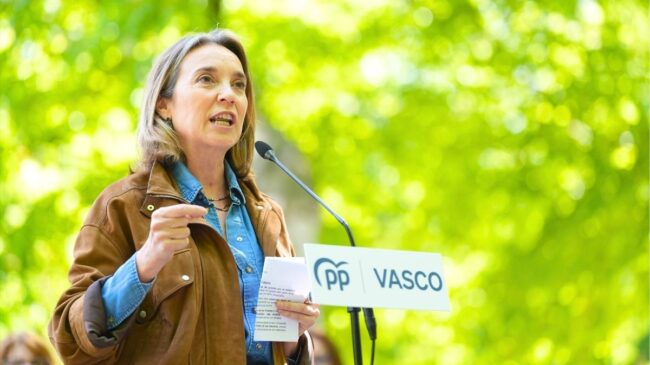El PP asume que no hay mayoría para una moción a Sánchez pero eleva la presión al PNV