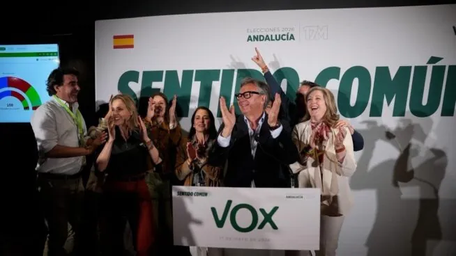 Vox crece en Andalucía y consigue su ansiado póquer autonómico para forzar al PP a negociar