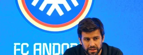 Dura sanción a Piqué por sus amenazas a los árbitros: seis partidos y dos meses inhabilitado
