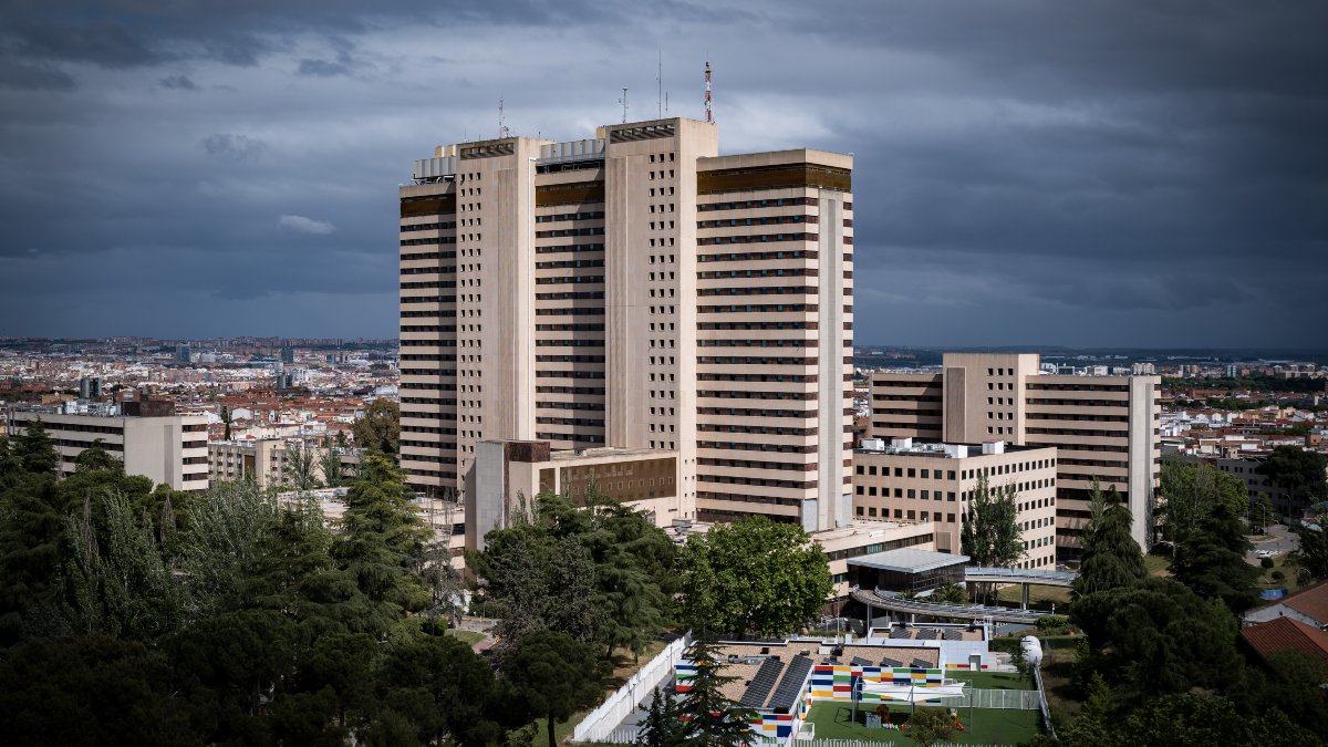 Sanidad confirma el positivo en hantavirus de un paciente español aislado en el Gómez Ulla