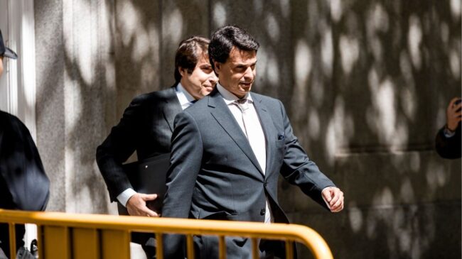 Más Madrid solicita al juzgado que la UCO tenga acceso a las cuentas del novio de Ayuso