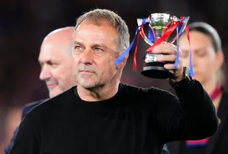 Hansi Flick, 61 años: «Me despierto sobre las 5 y media de la mañana, desayuno avena con frutas y hago deporte todos los días»