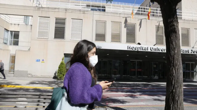 La mujer aislada en un hospital de Alicante da negativo en hantavirus por tercera vez