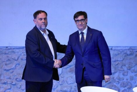 Illa y Junqueras firman su pacto sobre presupuestos catalanes a la espera de Comuns