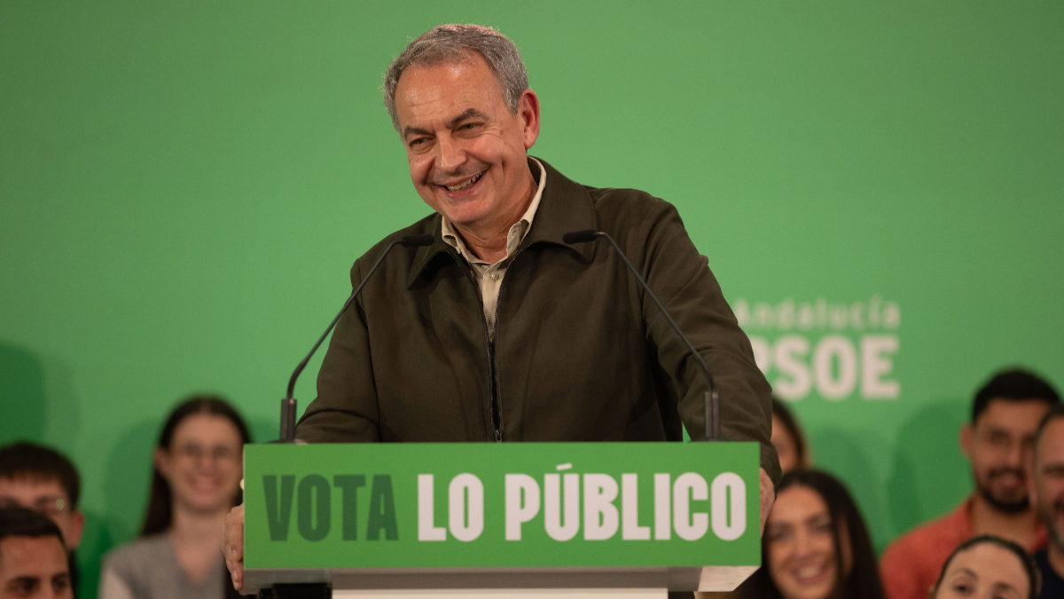 La infancia de Zapatero en León: estudió en el mismo colegio que Rajoy, se aficionó a la pesca de trucha y su abuelo marcó su inicio en política