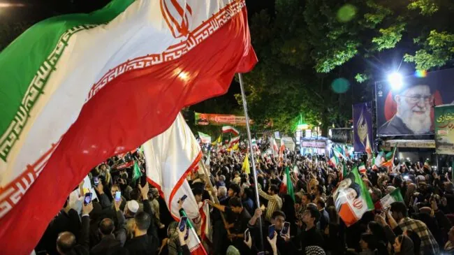 Irán reitera que las reservas de uranio no se discuten en las negociaciones con EEUU