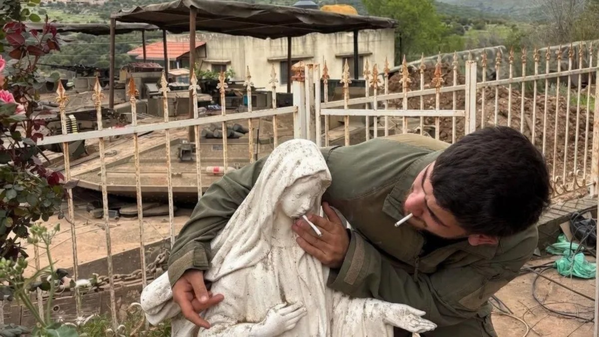 Prisión para los soldados israelíes que profanaron una estatua de la Virgen en el Líbano