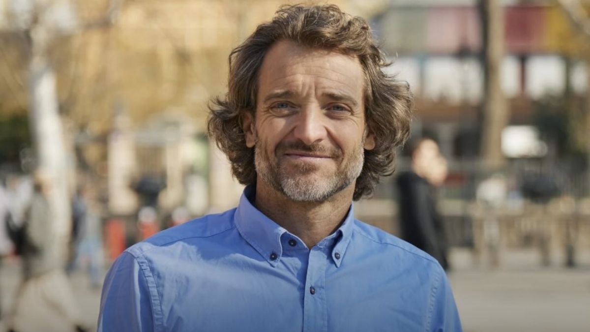 Javier Albares (51), neurofisiólogo clínico, sobre el insomnio: «Lo que más afecta es la falta de vitamina D y una alimentación desequilibrada»
