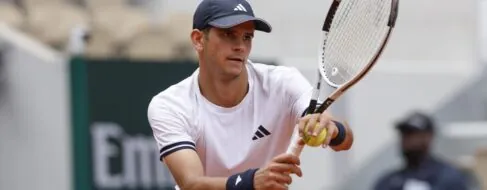 Jódar completa la remontada ante Carreño y se mete en cuartos de Roland Garros