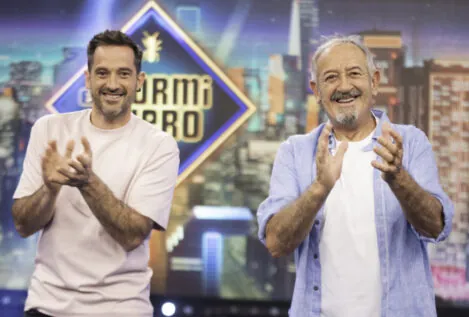 La nevera de Joseba Arguiñano en su casa de Zarauz: «No hay caos; lo que nunca falta es un bote de caldo casero y un buen queso del país»