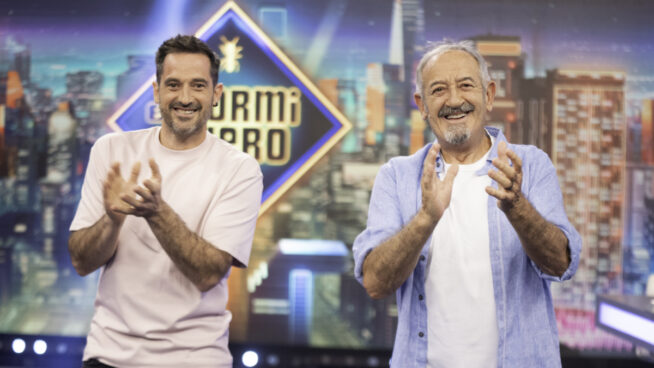La nevera de Joseba Arguiñano en su casa de Zarauz: «No hay caos; lo que nunca falta es un bote de caldo casero y un buen queso del país»