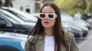 De demandar por su anonimato a protagonizar un programa y una portada: ahora Julia Janeiro quiere ser una «superestrella»