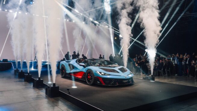 Fenomeno Roadster, solo 15 ejemplares del descapotable más salvaje de Lamborghini