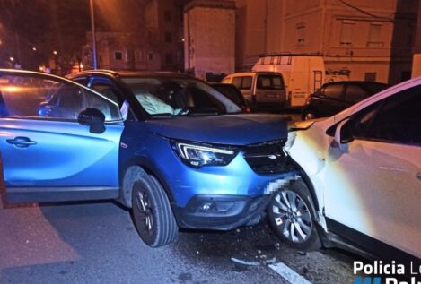 Una mujer al volante provoca un choque en cadena con tres coches al quedarse dormida