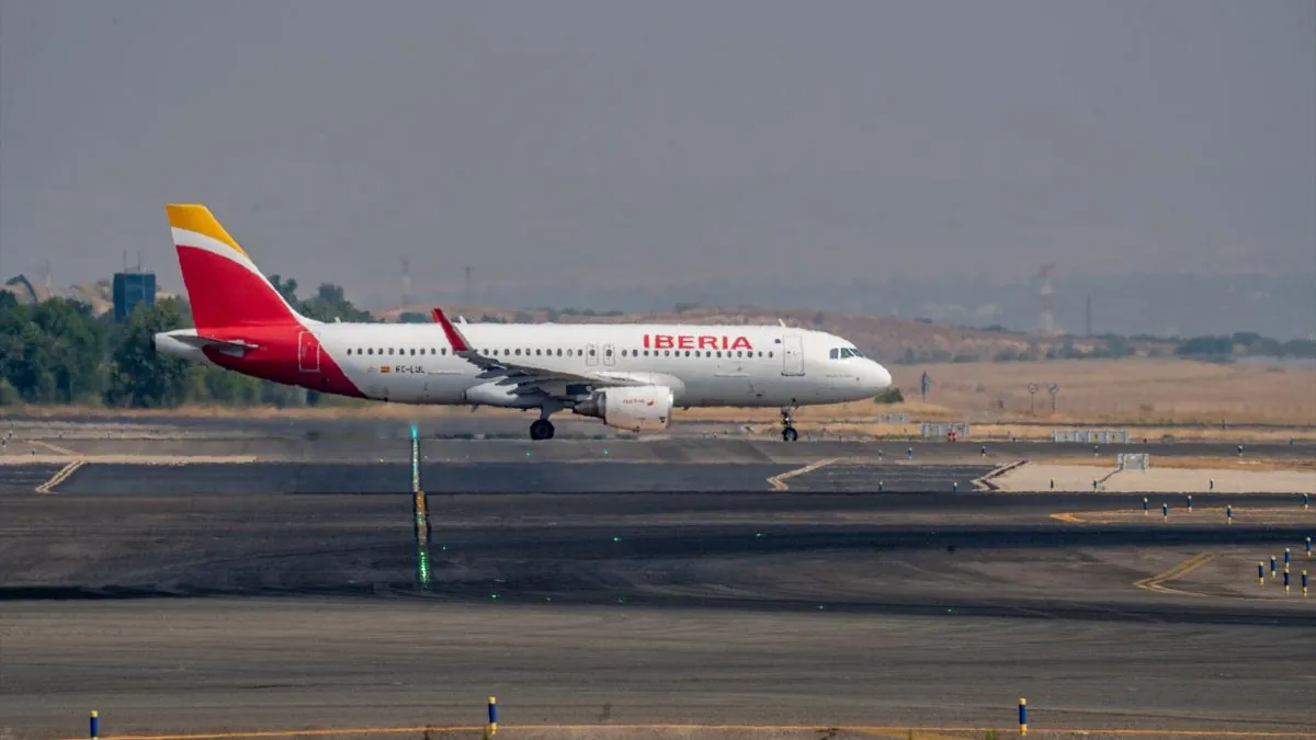 Reino Unido permitirá a las aerolíneas ajustar vuelos ante posible escasez de combustible