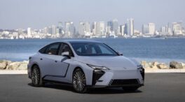Lexus aporta carácter y hace crecer a la berlina más silenciosa de su catálogo: el ES