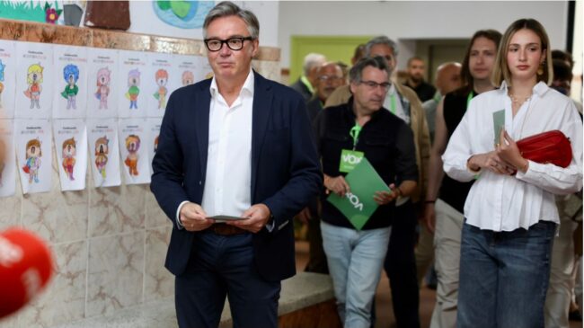 Vox crece en Andalucía y consigue su ansiado póquer autonómico para forzar al PP a negociar