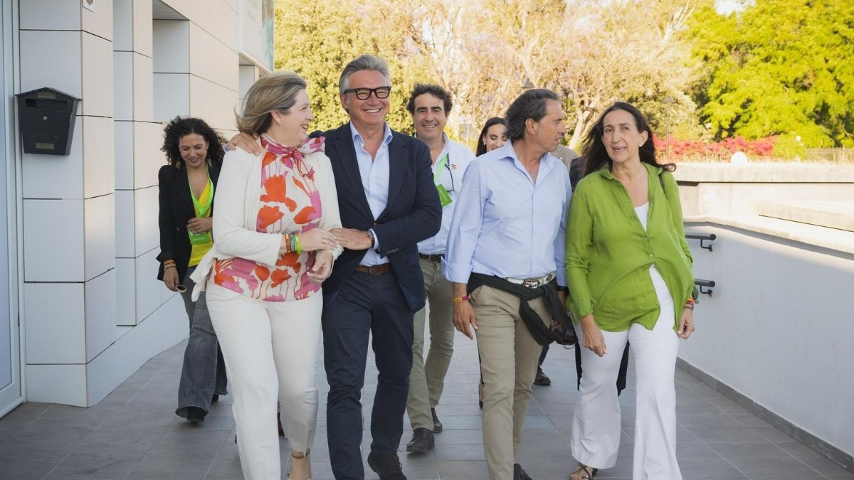 El líder de Vox en Andalucía seguirá el escrutinio desde un restaurante de Sevilla