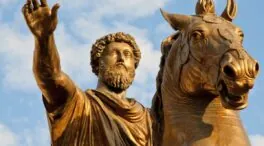 Marco Aurelio, filósofo y emperador, a sus 55 años: «Ordena tu vida acto por acto, y si cada uno de ellos lo haces adecuadamente estate satisfecho»
