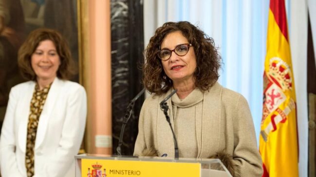 Montero premió con un sueldo de 120.000 euros a la responsable del rescate de Plus Ultra