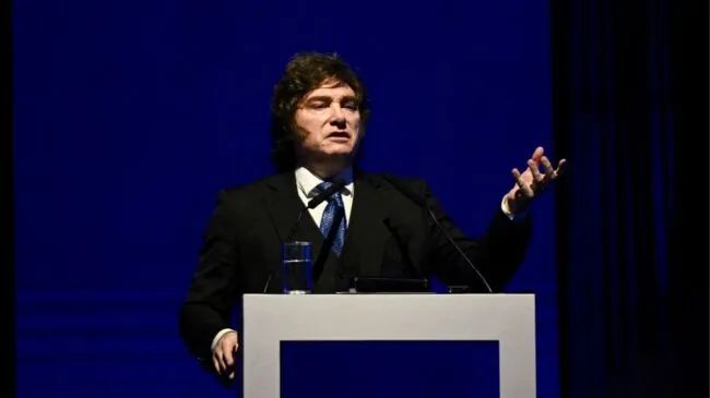 Milei: «La mayoría» de los periodistas no piden libertad de expresión sino «privilegios»