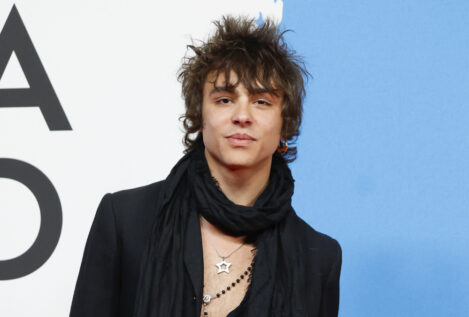 Quién es Mitch Robles, el actor nominado al Goya y detenido por una agresión: fue novio de Dora Postigo y tiene un grupo de música