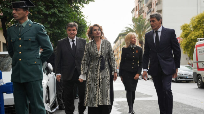 Montero puntualiza que los guardias civiles murieron «en acto de servicio»