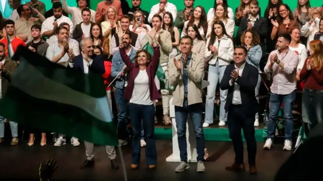 Sánchez y Montero reivindican en La Línea el próximo derribo de la Verja de Gibraltar