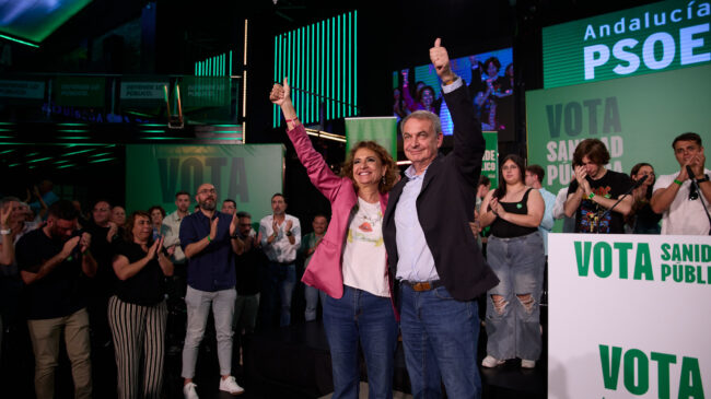Montero pierde dos puntos durante la campaña andaluza: «Cavamos cada vez más hondo»