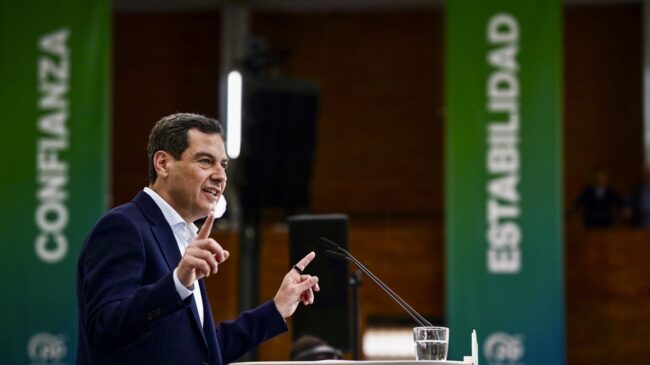 Moreno avisa al Gobierno que no se arrodillará ante el «maltrato permanente» a Andalucía