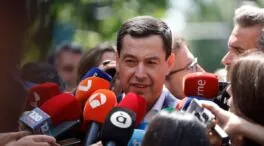 Juanma Moreno apuesta por gobernar en solitario en Andalucía pese a perder la absoluta
