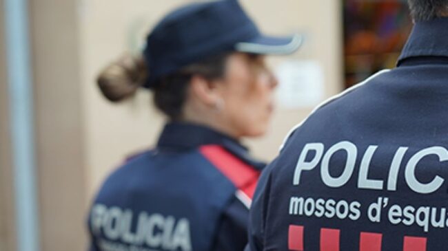 Detenida una mujer por robar 920 euros al párroco en una iglesia de Barcelona