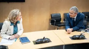 Calviño emerge como opción del Gobierno para presidir el BCE tras vetar a Hernández de Cos