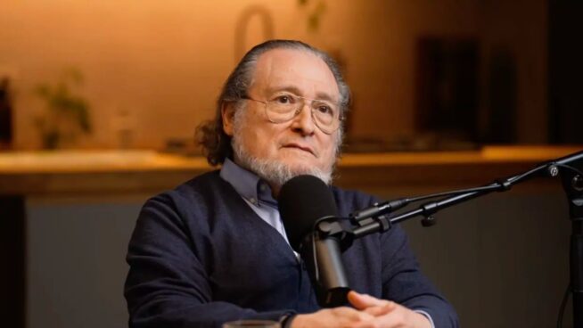 Niño Becerra, economista: «La ciudadanía no es consciente del huracán económico que se puede estar formando; no es solo por el petróleo»