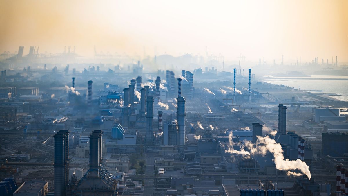 Emiratos Árabes Unidos denuncia un ataque con dron cerca de la planta nuclear de Barakah